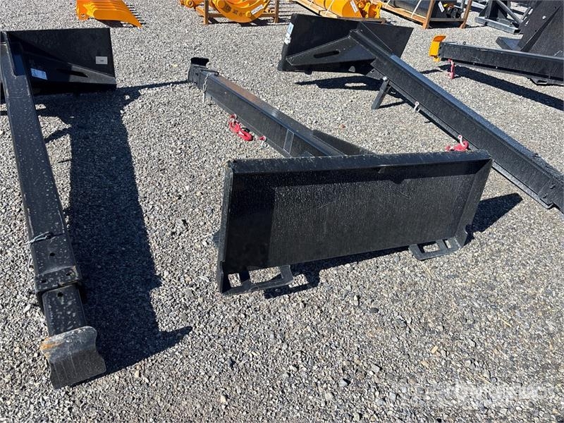 GIYI GY-STB47 45 in Skid Steer Telescopic Boom (Un その他部品