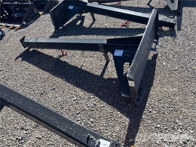GIYI GY-STB47 45 in Skid Steer Telescopic Boom (Un その他部品