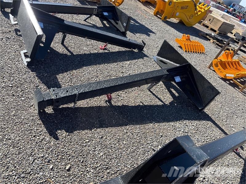 GIYI GY-STB47 45 in Skid Steer Telescopic Boom (Un その他部品