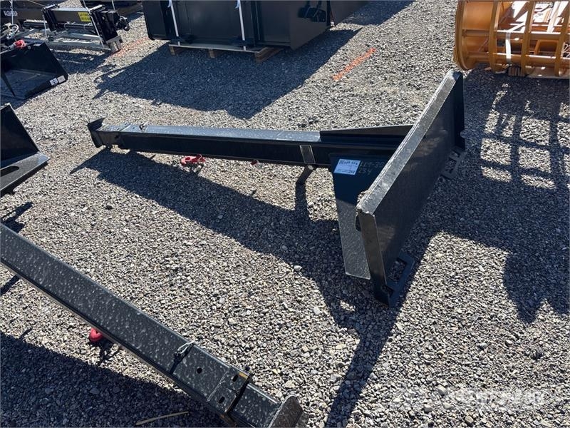GIYI GY-STB47 47 in Skid Steer Telescopic Boom (Un その他部品