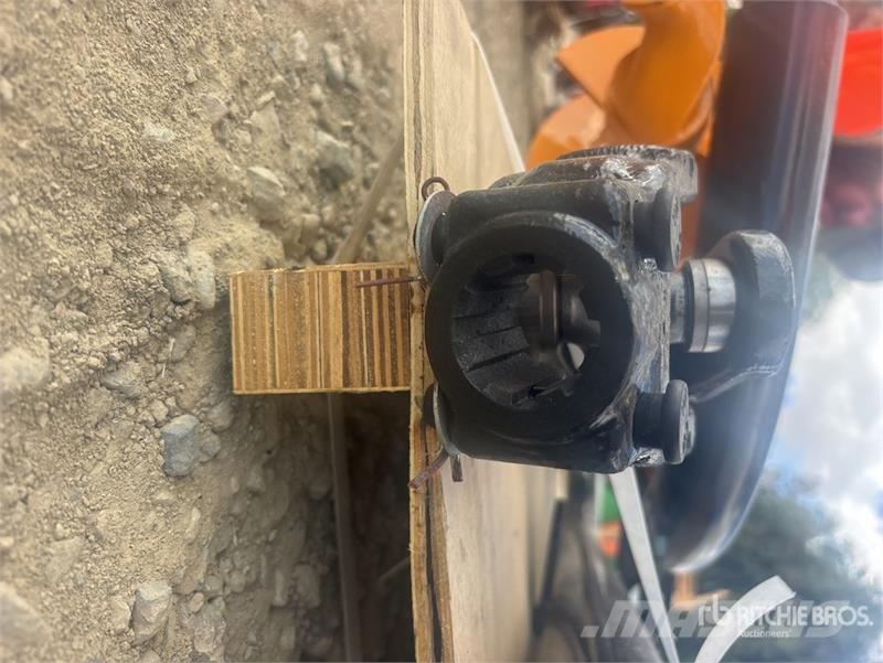 GIYI GY-TA74 8 in Tractor Auger (Unused) Lauksaimniecība- Citi