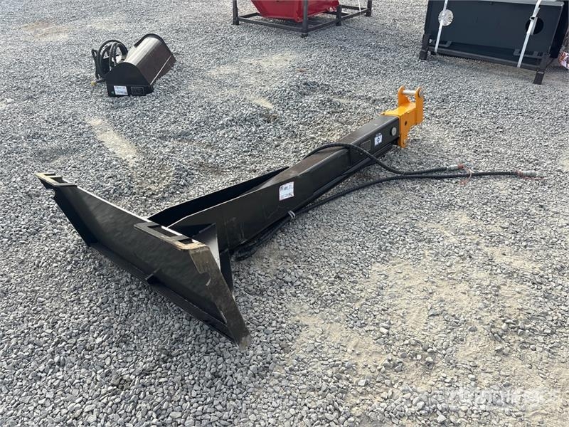 GIYI GY-TBL47 135 in Skid Steer Telescopic Boom (L Other components