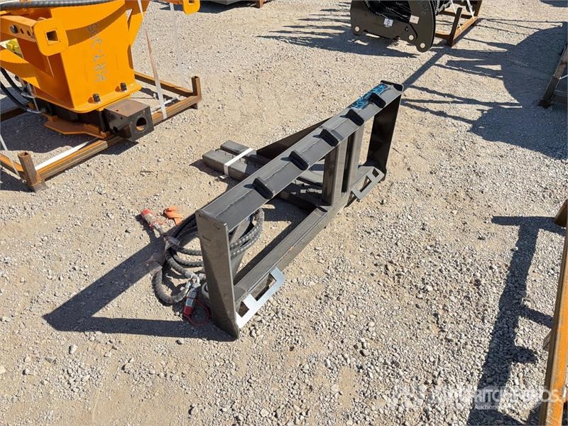 GIYI GY-TP25 25 in Skid Steer Post Puller (Unused) Andet tilbehør