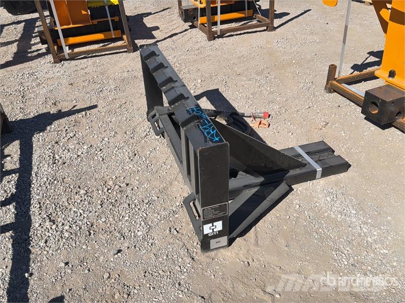 GIYI GY-TP25 25 in Skid Steer Post Puller (Unused) Andet tilbehør