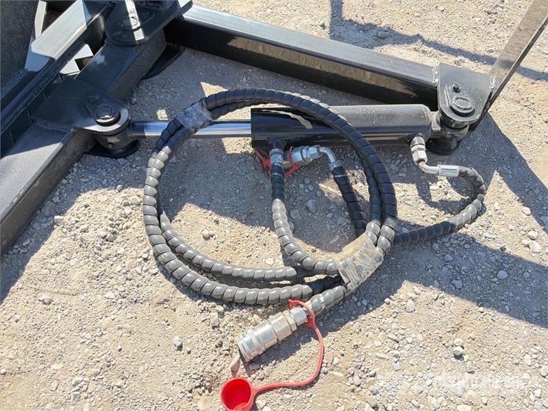 GIYI GY-TP45 25 in Skid Steer Post Puller (Unused) Andet tilbehør