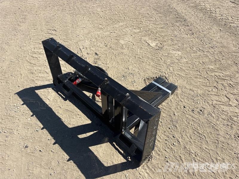 GIYI GY-TP45 Skid Steer Post Puller (Unused) Other components