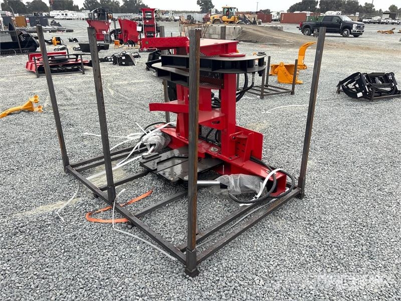 GIYI GY-TS75 29 in Skid Steer Tree Shear (Unused) Vágószerkezetek