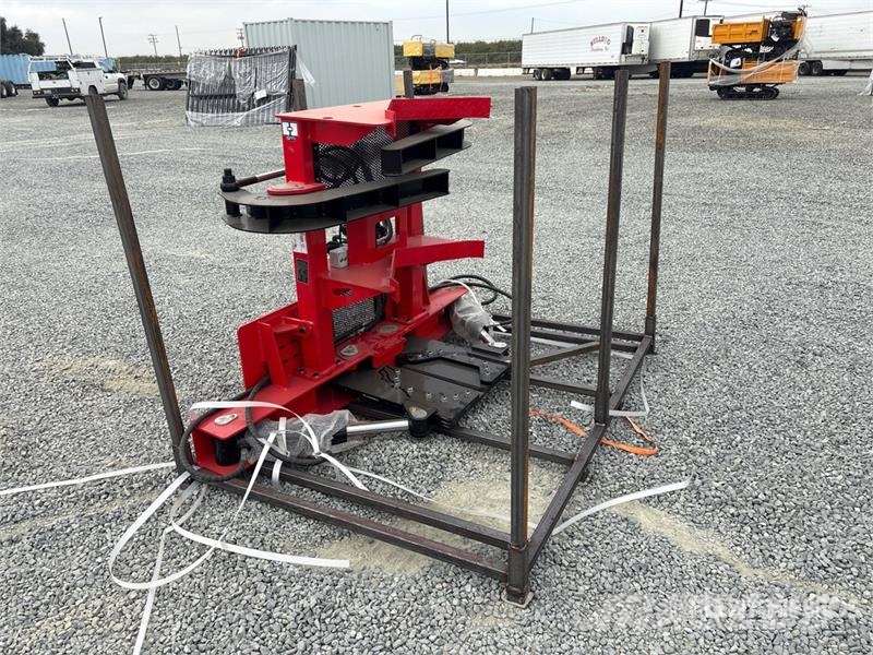 GIYI GY-TS75 29 in Skid Steer Tree Shear (Unused) Vágószerkezetek