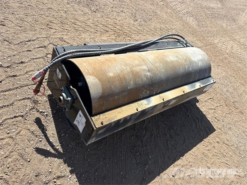 GIYI GY-VR66 66 in Skid Steer Vibratory Roller Rollers