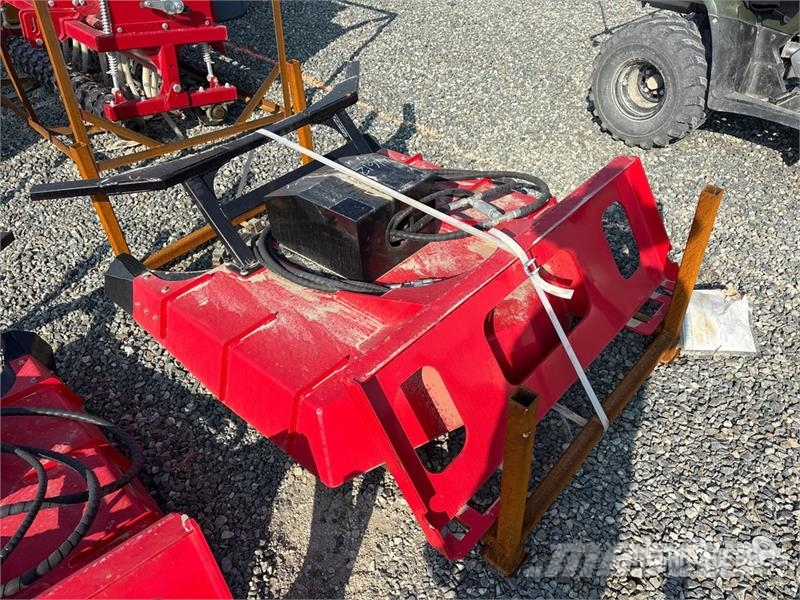  GIYI GY-X DM43 Mini 43 in Skid Steer Mulcher ماكينات تقطيع أخشاب الحراجة