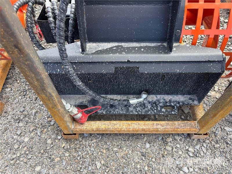 GIYI GY-X39 39 in Mini Skid Steer Trencher (Unused Sleuvengravers