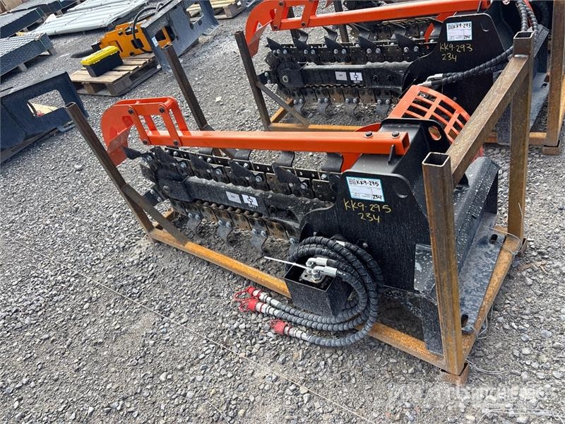 GIYI GY-X39 39 in Mini Skid Steer Trencher (Unused Sleuvengravers