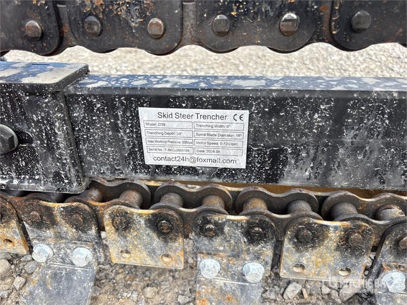 GIYI GY-X39 39 in Mini Skid Steer Trencher (Unused Sleuvengravers