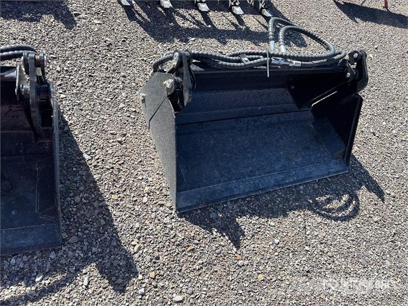  GIYI GY-XKH39 24 in Multi-Purpose Mini Skid Steer  Kauhat