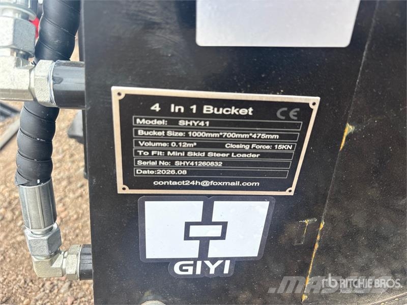 GIYI GY-XKH39 40 in Multi-Purpose Mini Skid Steer دلاء