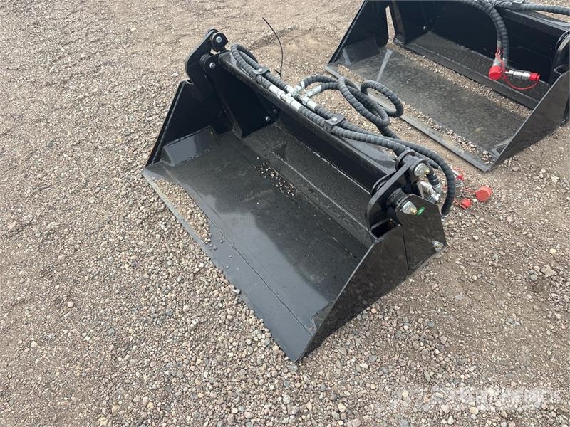 GIYI GY-XKH39 40 in Multi-Purpose Mini Skid Steer دلاء