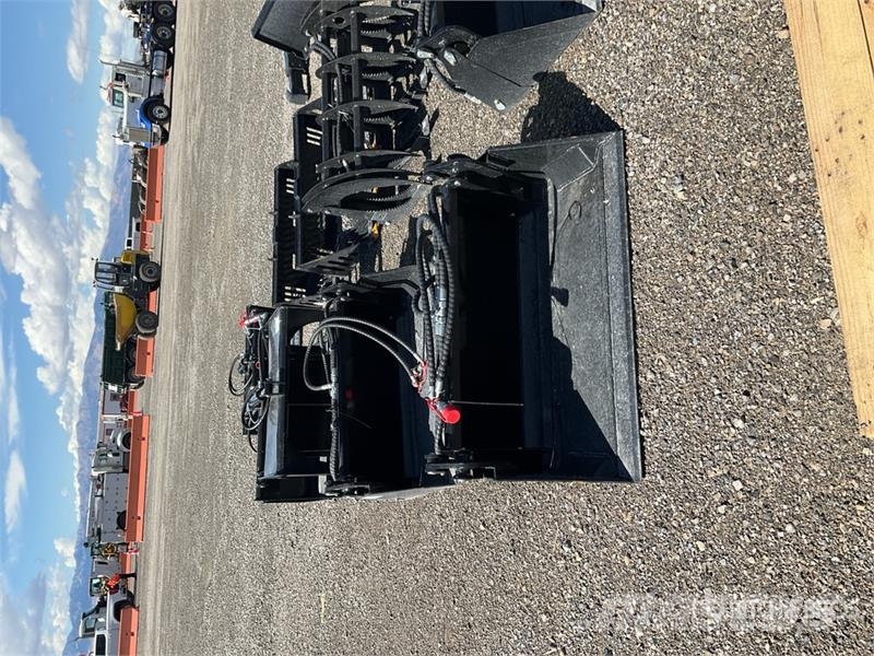 GIYI GY-XKH39 Mini Skid Steer Bucket (Unused) Žlice