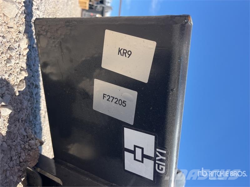 GIYI Mini Skid Steer Auger (Unused) 鑽頭