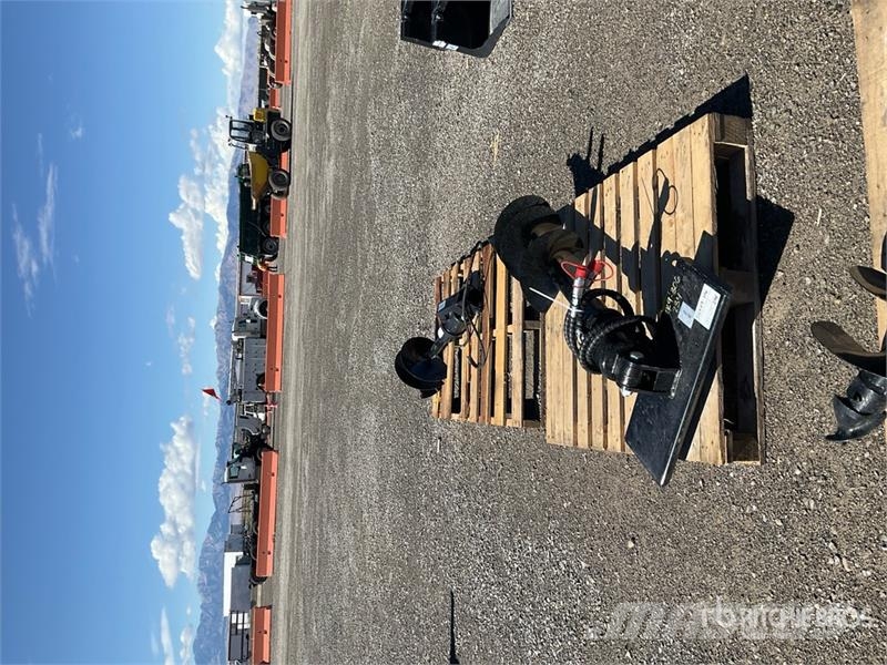 GIYI Mini Skid Steer Auger (Unused) Taladros