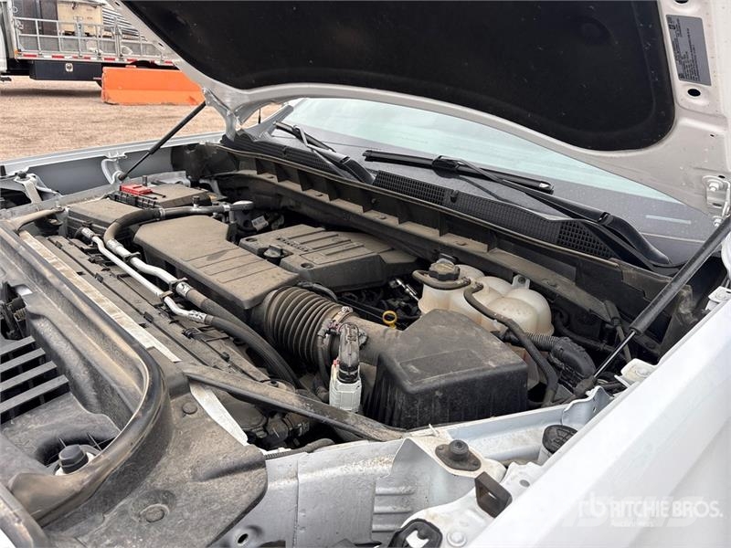 GMC 1500 SLE 4x4 Crew Cab Pickup その他