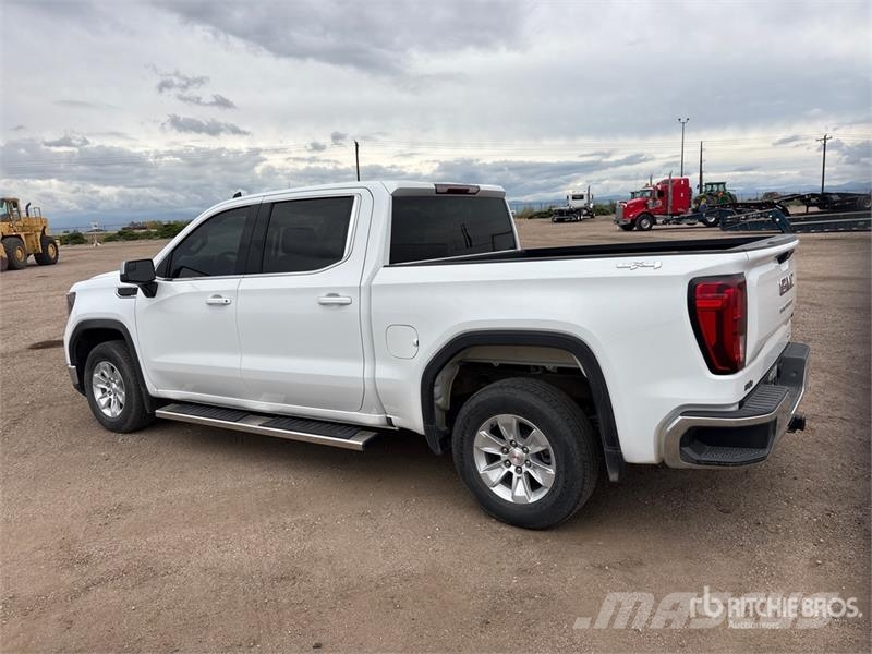 GMC 1500 SLE 4x4 Crew Cab Pickup その他