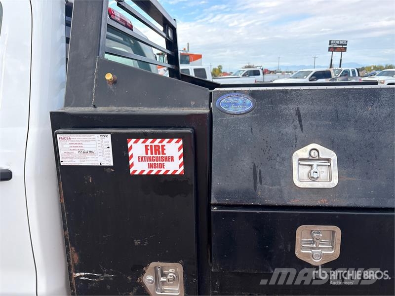 GMC 2500 4x4 Crew Cab Flatbed Truck Flatbed kamyonlar
