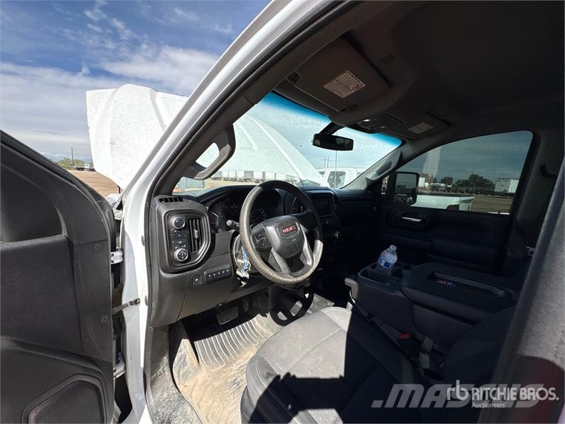 GMC 2500 4x4 Crew Cab Pickup Άλλα Vans
