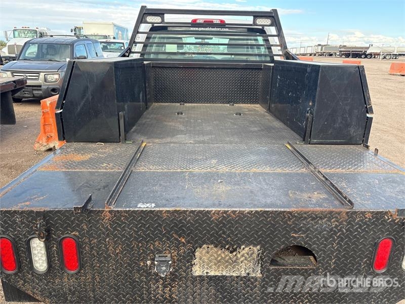 GMC 2500 4x4 Crew Cab Flatbed Truck Flatbed kamyonlar
