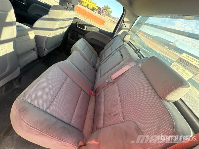 GMC 2500 4x4 Crew Cab Flatbed Truck Flatbed kamyonlar