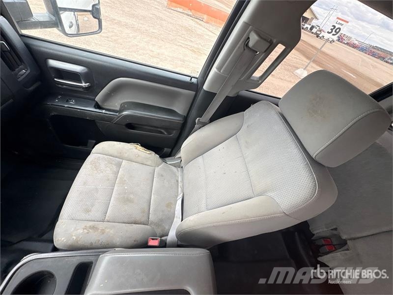 GMC 2500 4x4 Crew Cab Flatbed Truck Madelautod