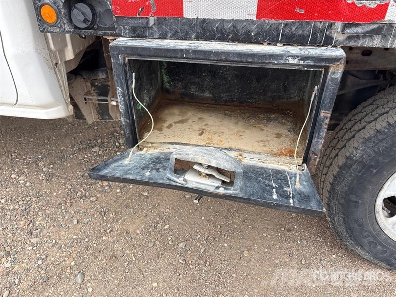 GMC 2500 4x4 Crew Cab Flatbed Truck Madelautod