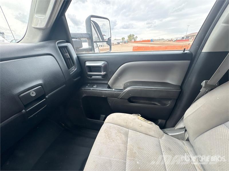 GMC 2500 4x4 Crew Cab Flatbed Truck Madelautod