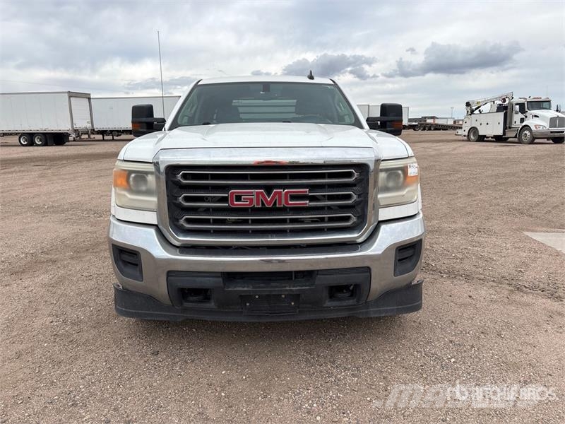 GMC 2500 4x4 Crew Cab Flatbed Truck Madelautod