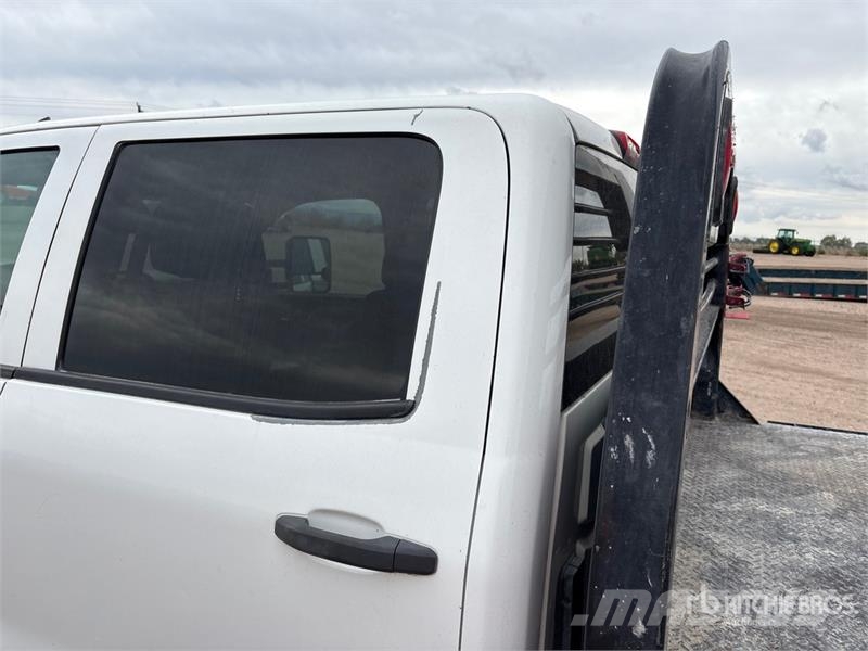 GMC 2500 4x4 Crew Cab Flatbed Truck Madelautod