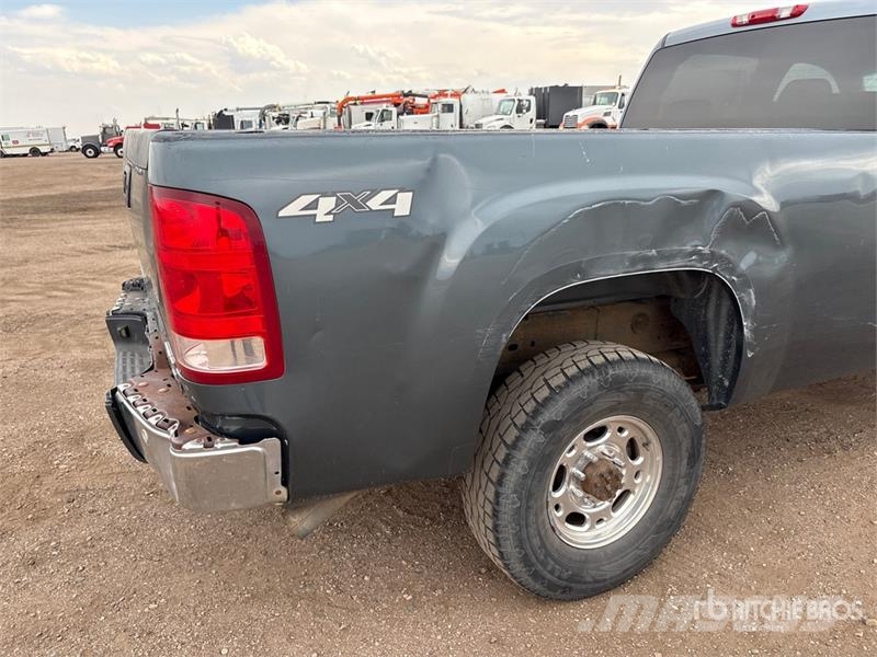 GMC 2500 HD 4x4 Crew Cab Pickup Furgoni altro
