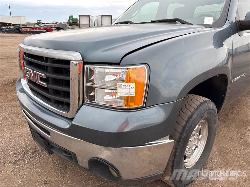 GMC 2500 HD 4x4 Crew Cab Pickup Furgoni altro
