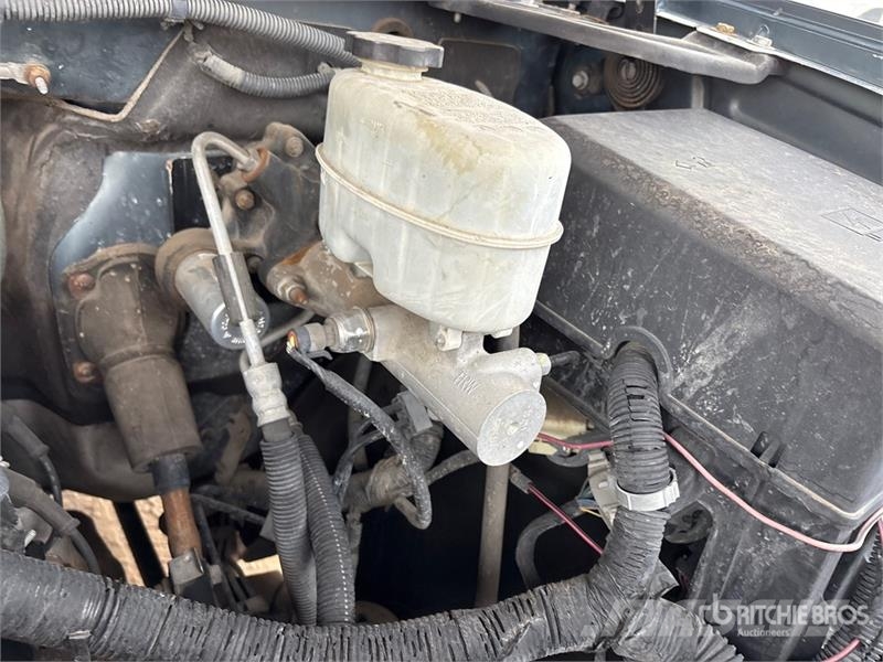 GMC 2500 HD 4x4 Crew Cab Pickup Furgoni altro