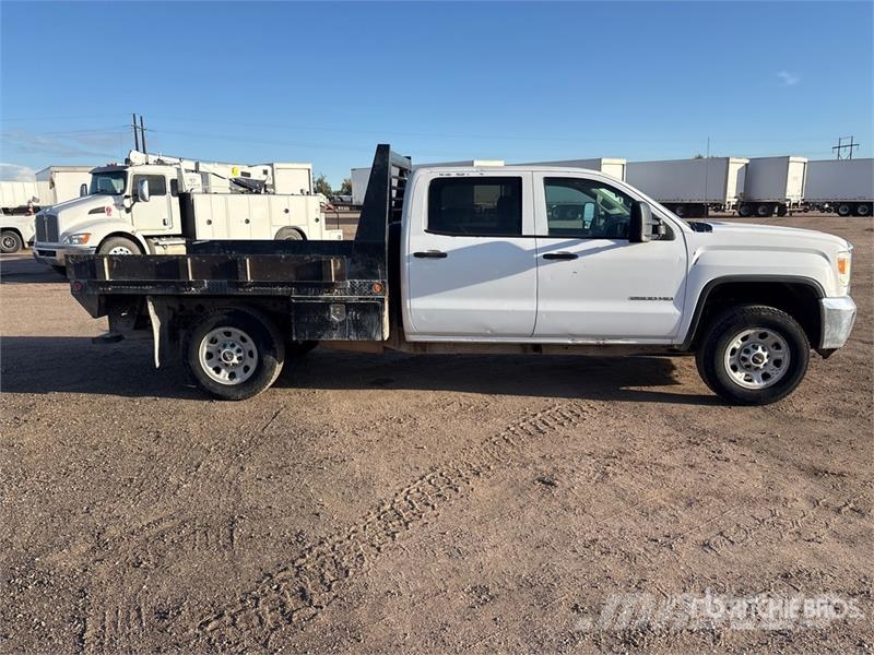 GMC 2500 HD 4x4 Crew Cab Flatbed Truck 平板式/側卸式卡車