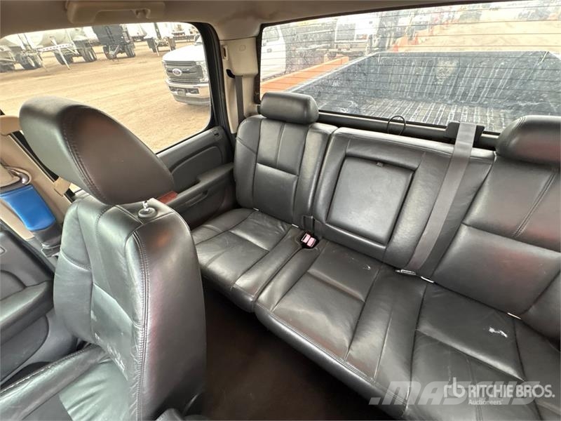 GMC 2500 HD 4x4 Crew Cab Pickup Furgoni altro
