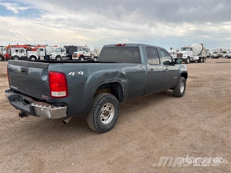 GMC 2500 HD 4x4 Crew Cab Pickup Furgoni altro