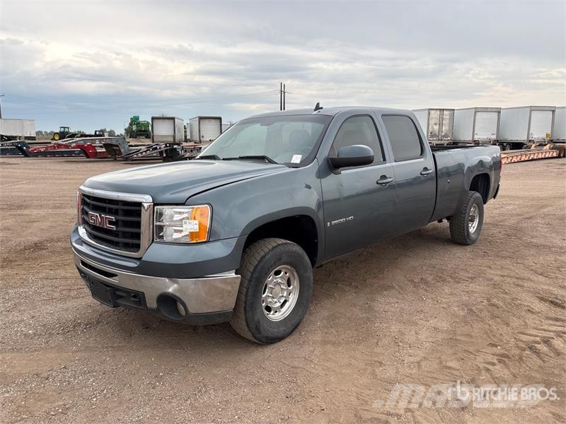 GMC 2500 HD 4x4 Crew Cab Pickup Furgoni altro