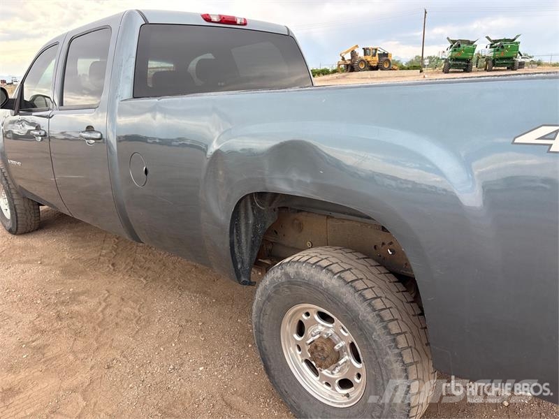 GMC 2500 HD 4x4 Crew Cab Pickup Furgoni altro