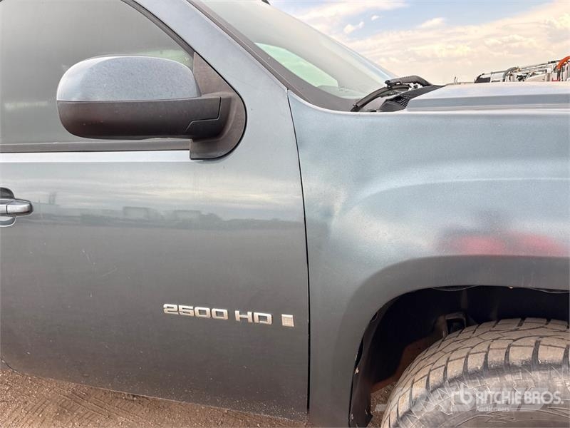 GMC 2500 HD 4x4 Crew Cab Pickup Furgoni altro