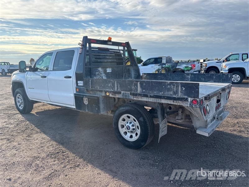 GMC 2500 HD 4x4 Crew Cab Flatbed Truck 平板式/側卸式卡車