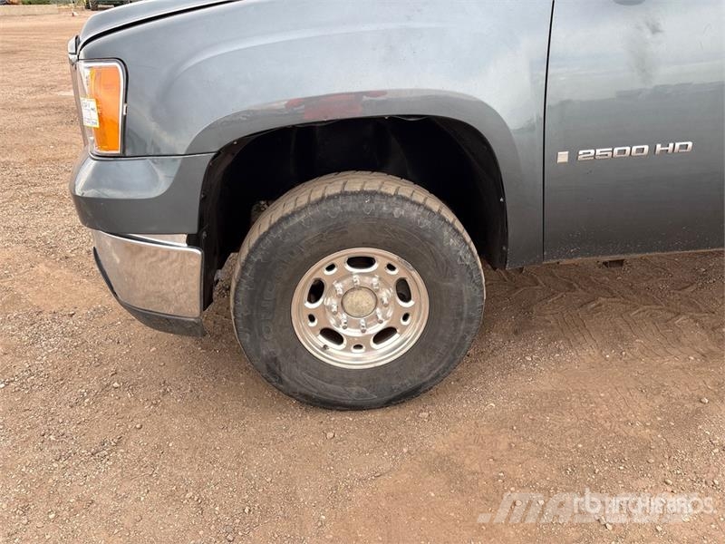 GMC 2500 HD 4x4 Crew Cab Pickup Furgoni altro