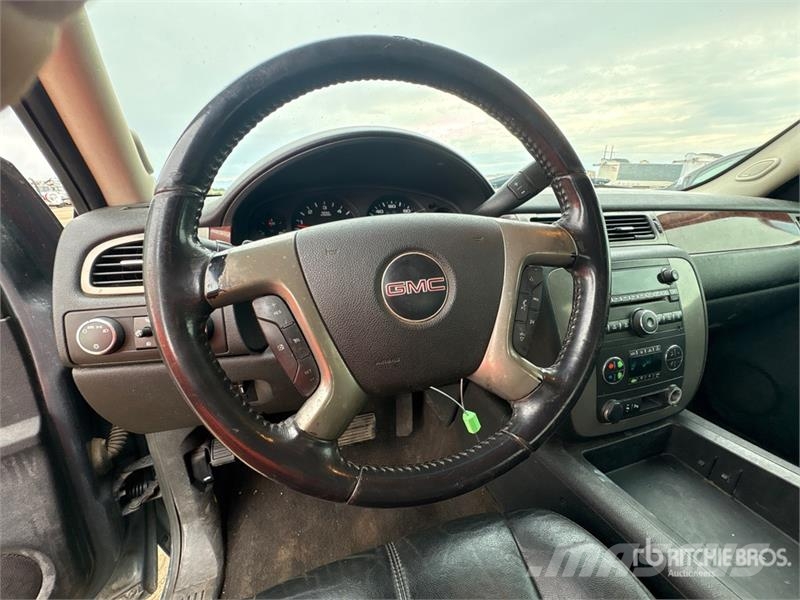 GMC 2500 HD 4x4 Crew Cab Pickup Furgoni altro