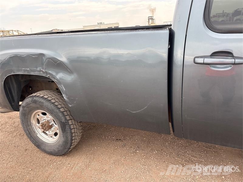 GMC 2500 HD 4x4 Crew Cab Pickup Furgoni altro