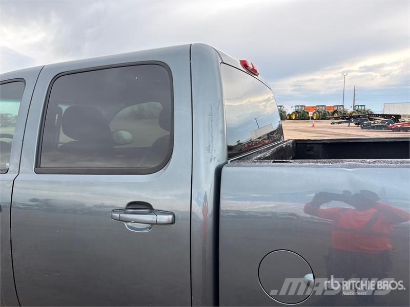 GMC 2500 HD 4x4 Crew Cab Pickup Furgoni altro
