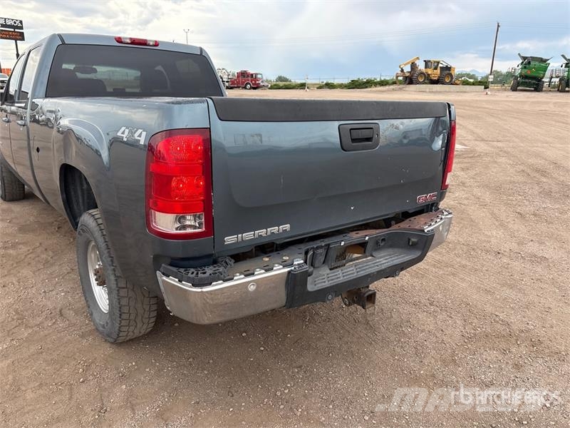 GMC 2500 HD 4x4 Crew Cab Pickup Furgoni altro