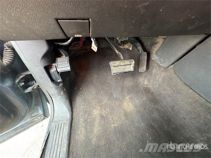 GMC 2500 HD 4x4 Crew Cab Pickup Furgoni altro